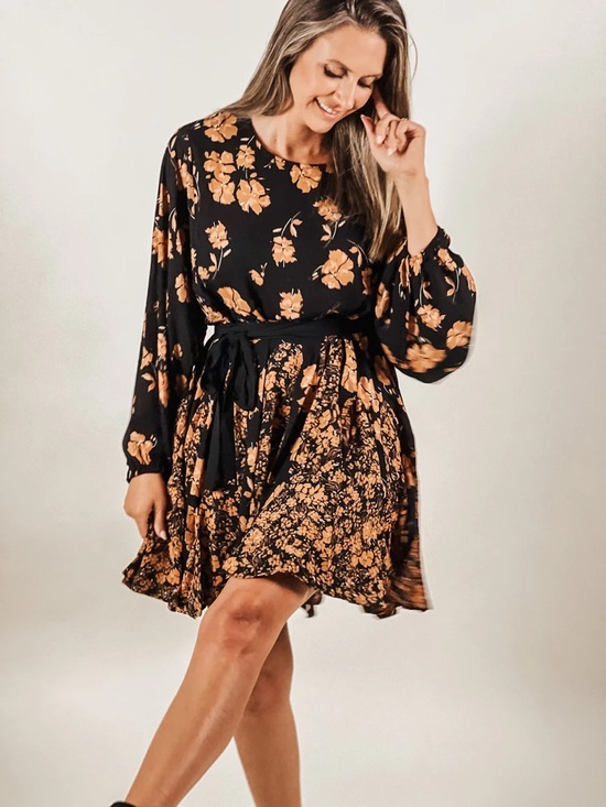 mittoshop Dresses & Skirts - Mittoshop Orange and Black Floral Mini Dress Size M